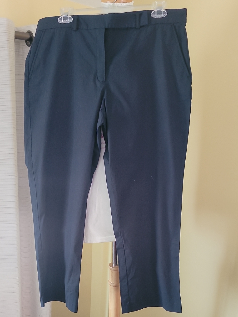 Moda International Woman's Capris Navy Blue Size 14